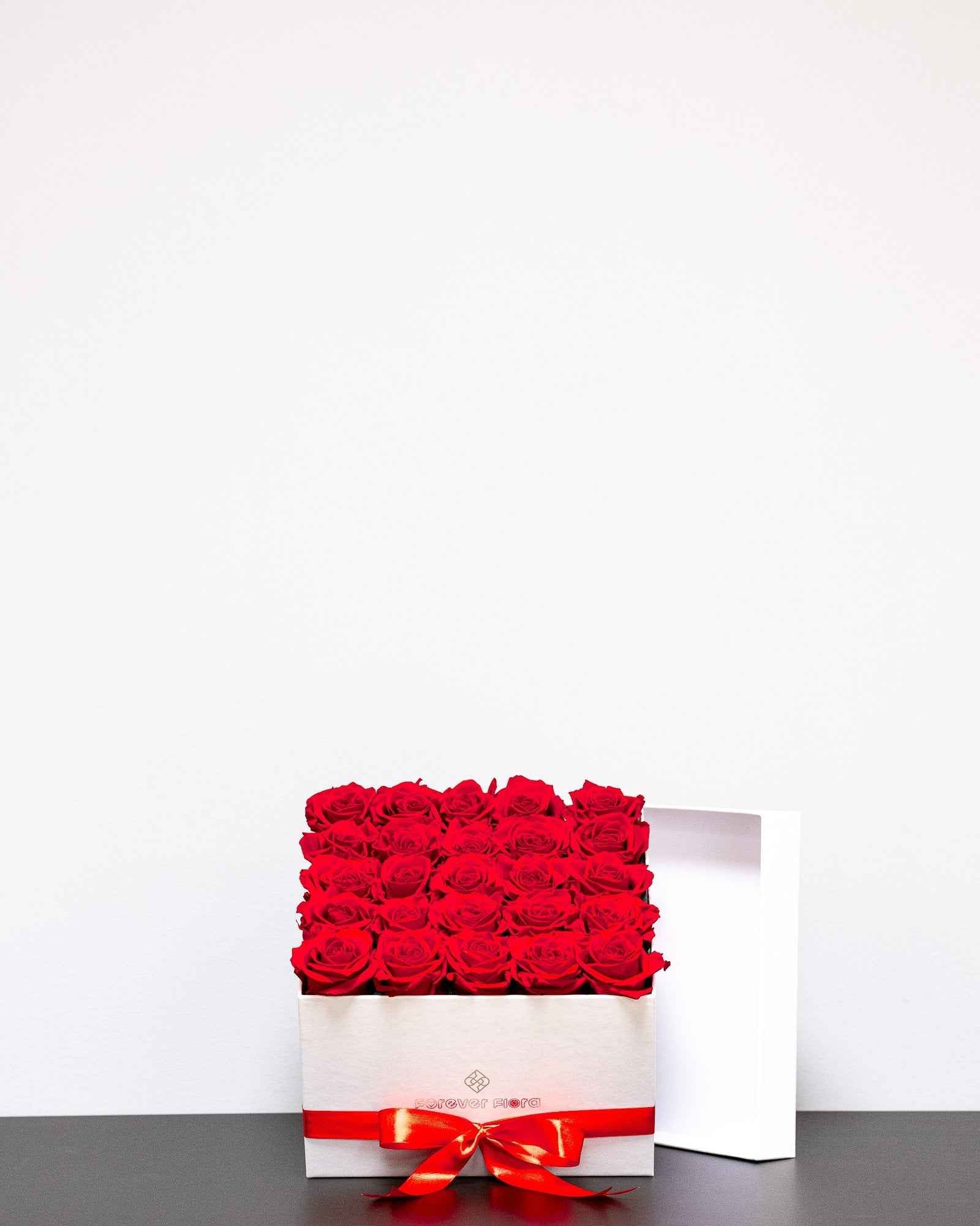 Evighetsros Box Large - Rosbox som presentbox med konserverade rosor i lila