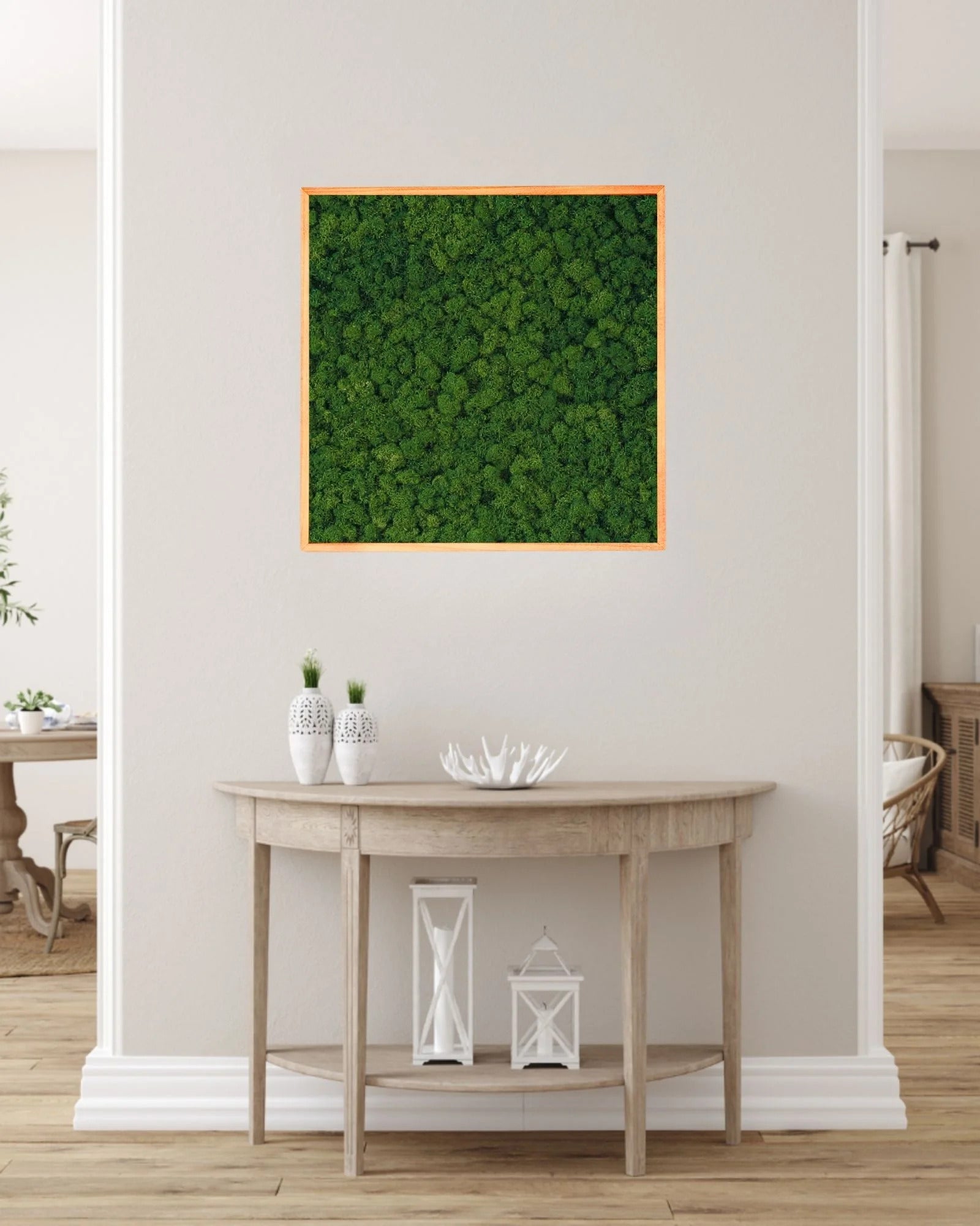 Kvadratisk mosstavla med äkta finsk renlav som grön väggdekoration för inomhusmiljö – 110×110 cm