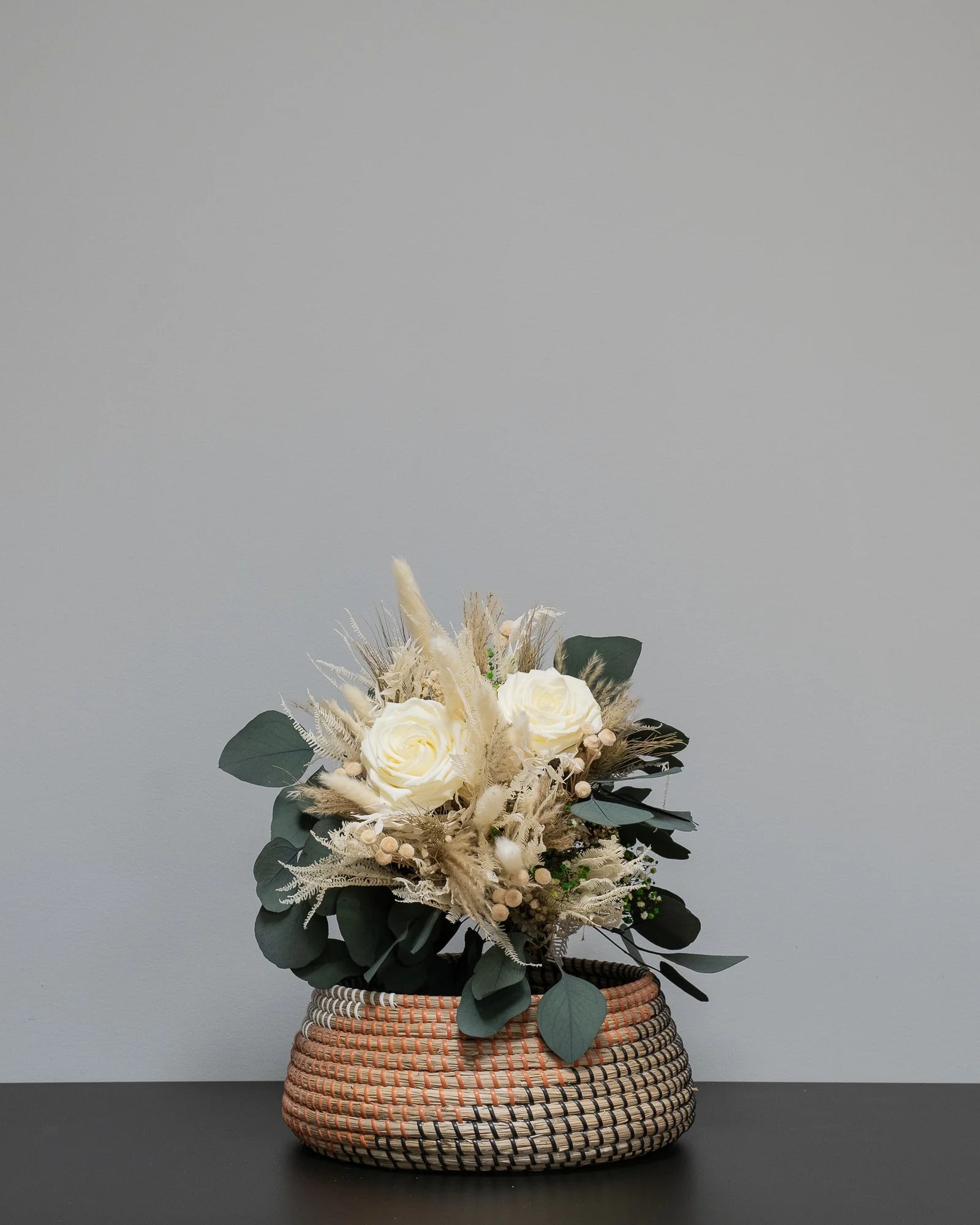 Premium handgjord Evig Romantik med torkade och bevarade blommor från Forever Flora