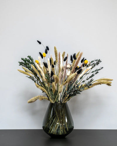 Galaxbukett med torkade och konserverade blommor