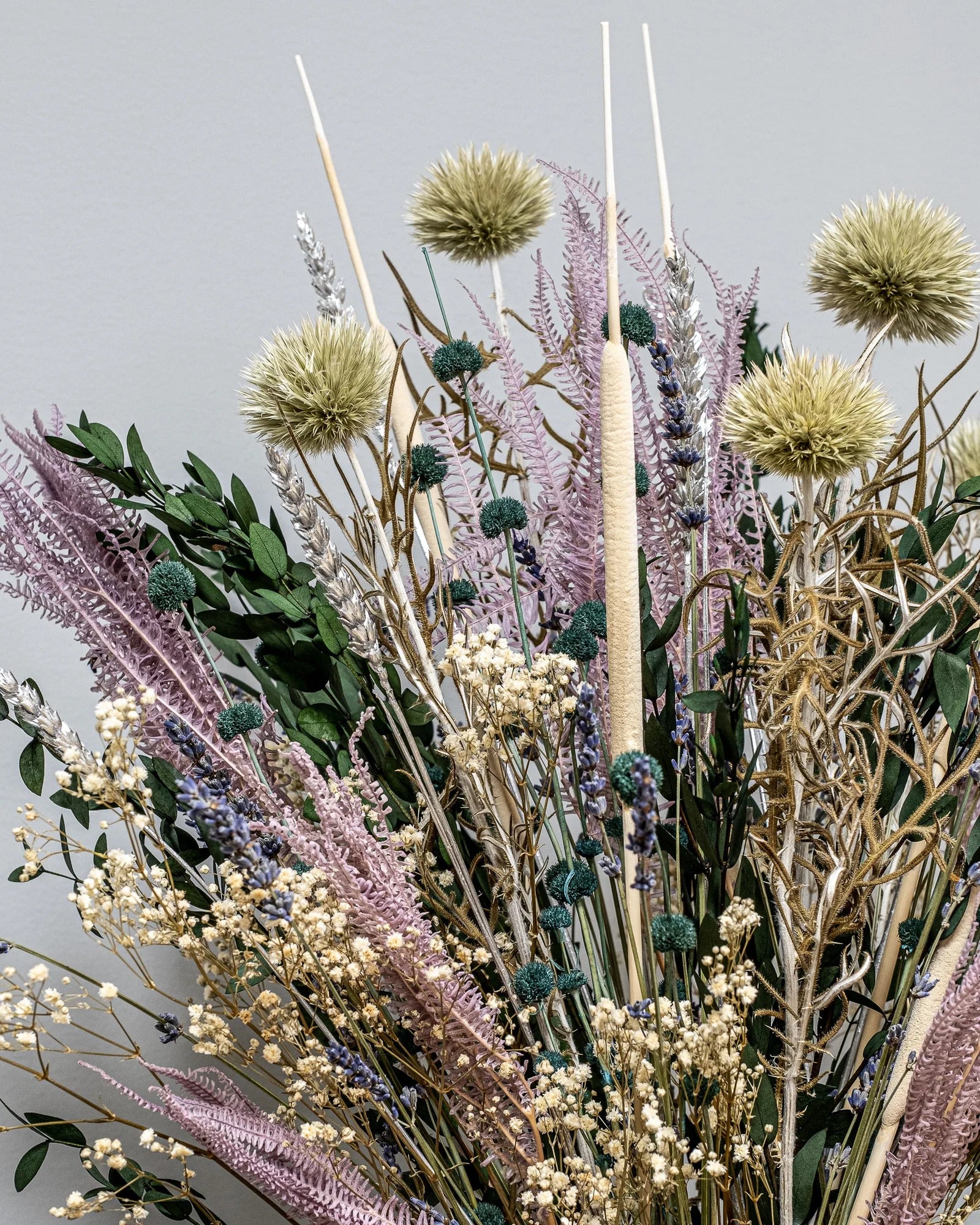 Living Bukett med torkade blommor och strån