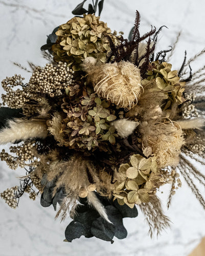 Premium handgjord Ella bukett med torkade och bevarade blommor från Forever Flora